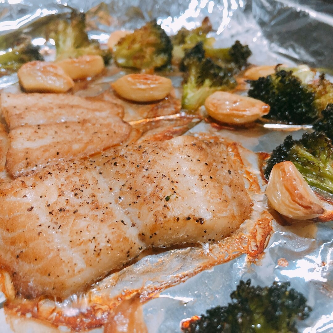 baked salmon with broccoli